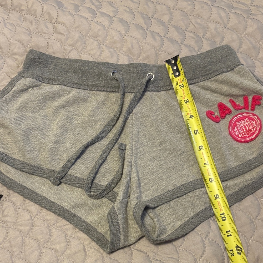 3/30 ❤️ Gray Athletic Shorts with Pink Embroidery - Picture 5 of 5